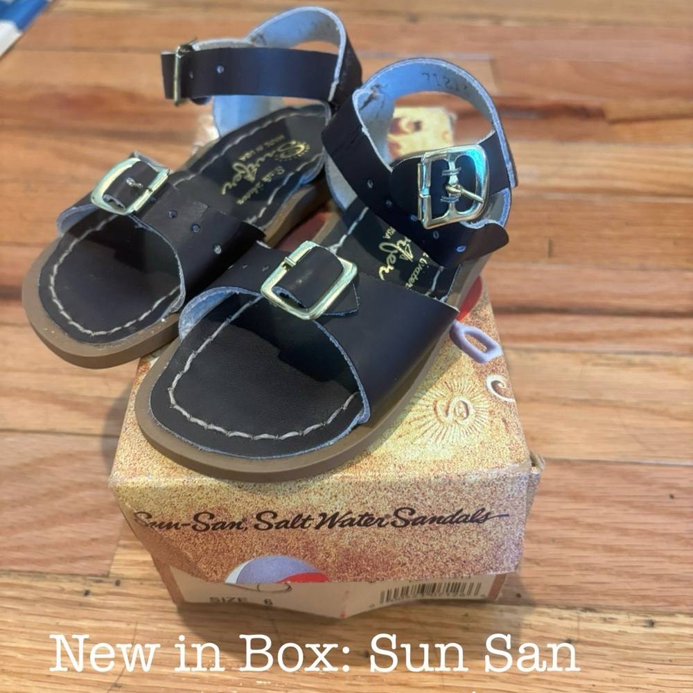 Sun San Salt Water Sandals - Black size 6